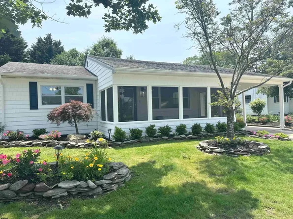 13 N Ambler Rd, Somers Pt, NJ 08244