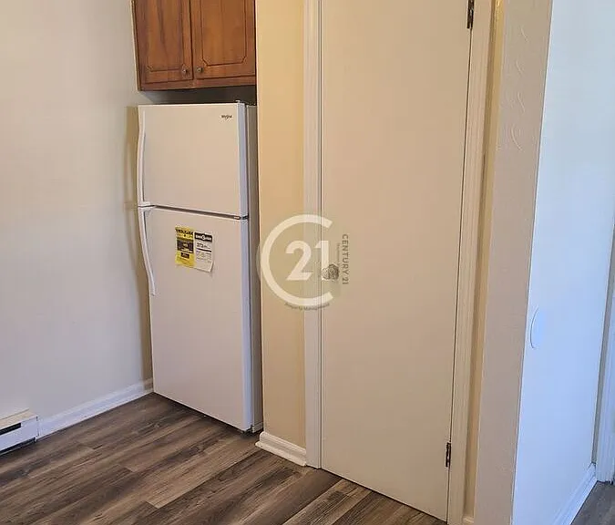 1441 Kingston Ave #1 — Photo 4