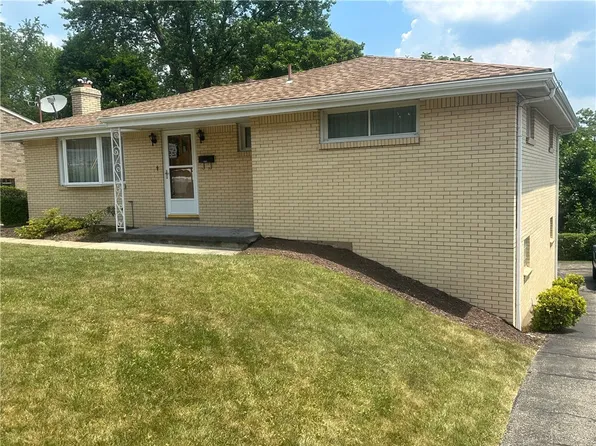 14001 Michael Dr, North Huntingdon, PA 15642