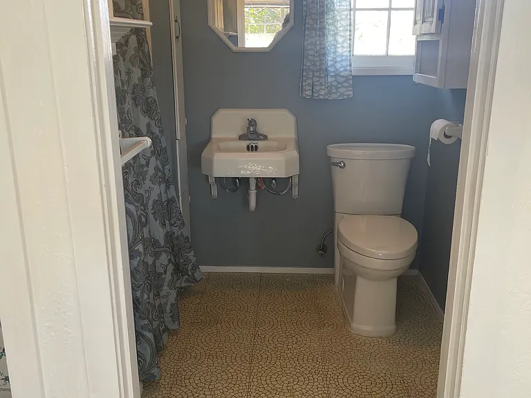2295 Goodwin Ave — Photo 14