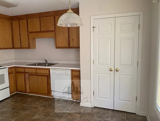 110 Anna St #9 — Photo 12