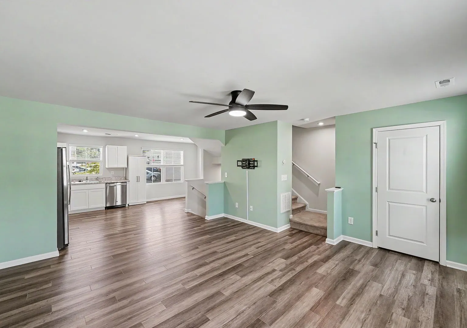 3-Story Charlotte Townhome | 3BR, Garage, Fenced Yard & Lawn Care Included! — Photo 3