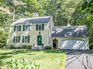 20 Manchester Rd, Amherst, NH 03031