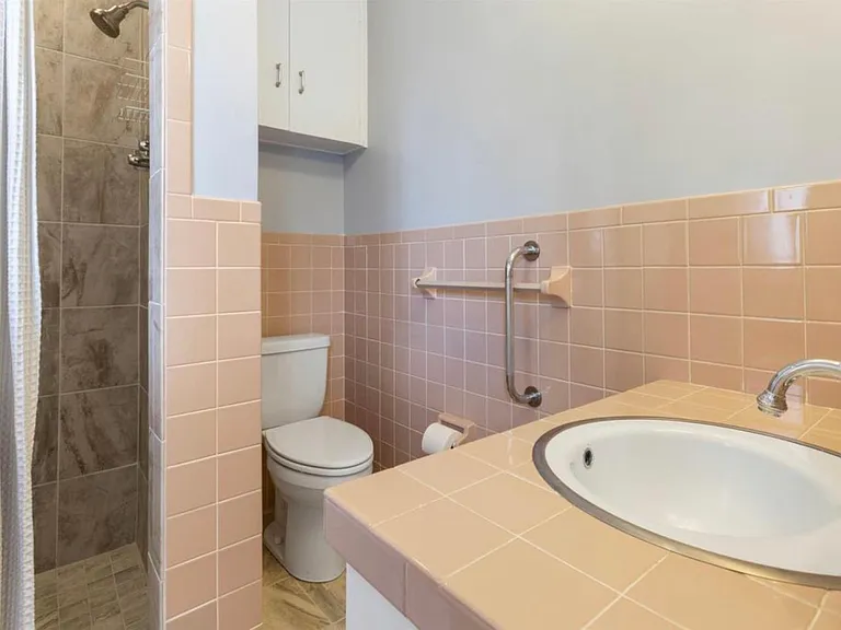 806 Allendale Ct — Photo 9