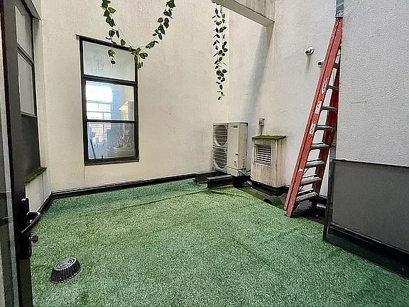 5th image of 372 Kosciusko St Unit 133