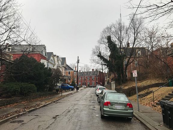 4th image of 45 Parker St
