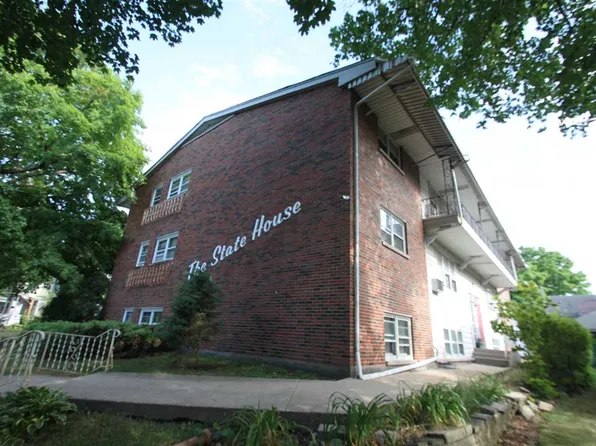 1609 E State St, Rockford, IL 61104