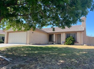 3051 Viana Dr, Palmdale, CA 93550