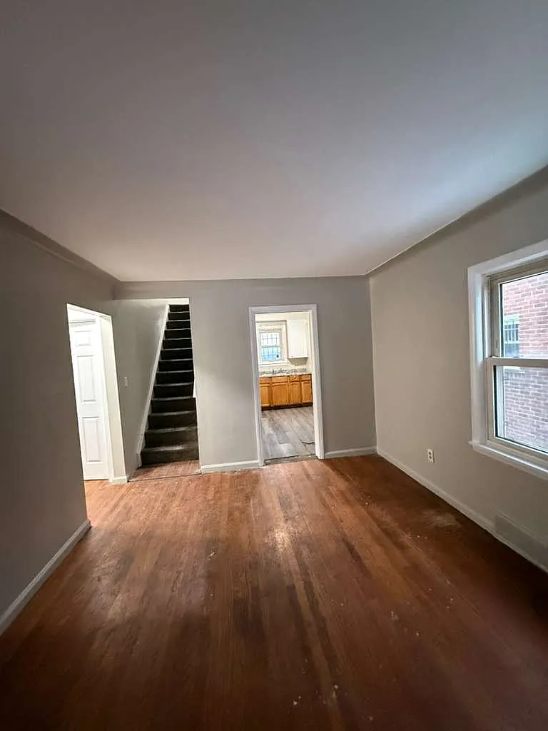 Building Photo - 11704 Greenview Ave