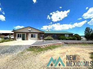 10 W Robin Ln, Raton, NM 87740