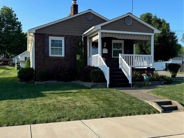 300 Hazel Ave, Ellwood City, PA 16117