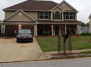 6086 Autumn Greene Dr, Fairburn, GA 30213