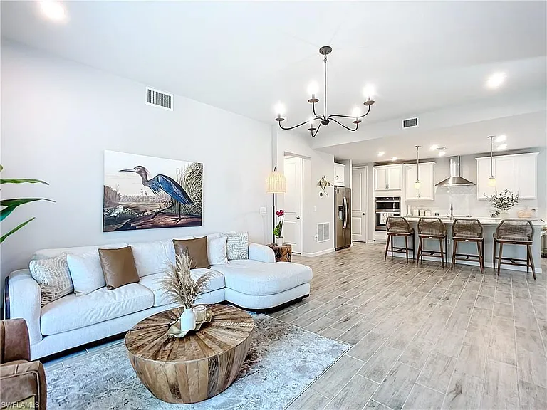4664 Arboretum Cir #101 — Photo 16