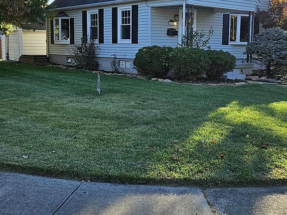 2nd image of 2904 Armco Dr
