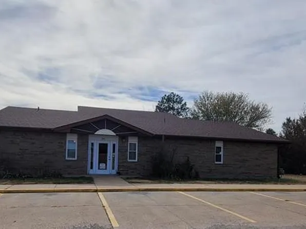 500 E 10th St, Ellsworth, KS 67439