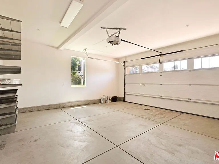 5929 Spelthorne Ln — Photo 41