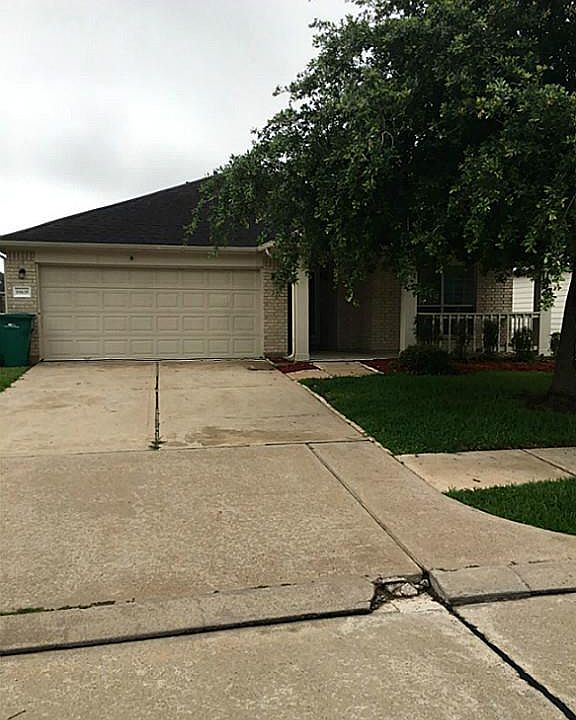1st image of 19635 Cozy Cabbin Dr