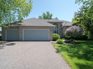 8104 Archer Ln N, Maple Grove, MN 55311