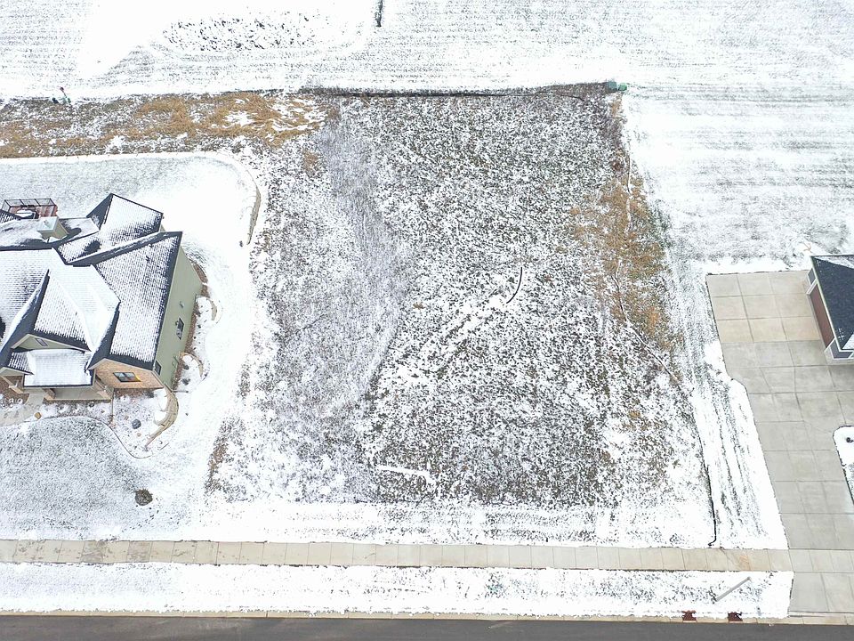 2nd image of L315 Interlachen Ave