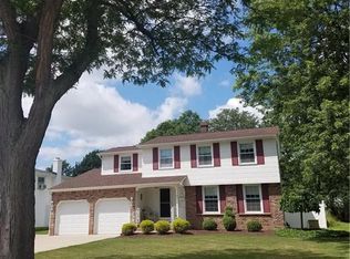 482 Sagewood Ter, Williamsville, NY 14221