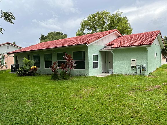 4th image of 10614 Deergrass Ln
