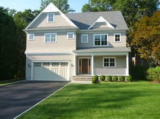 18 Edgewood Rd, Darien, CT 06820