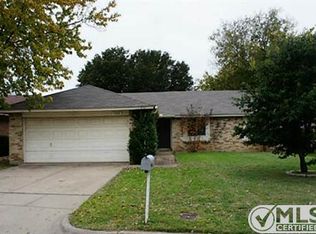 7332 Channel View Dr, Fort Worth, TX 76133