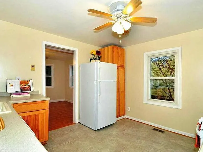 3518 Nimitz Rd — Photo 6