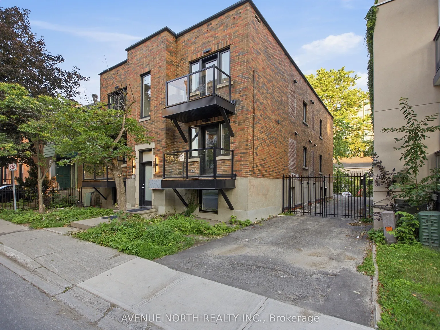 2 bed, $2,600 — Photo 2