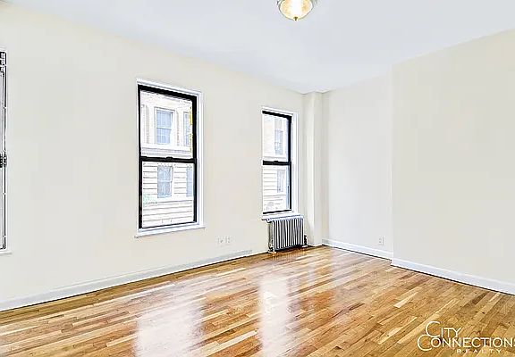 3rd image of 155 E 26th St APT 3D