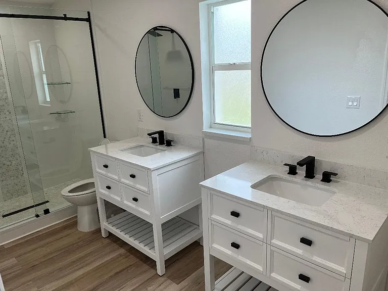 1385 S Harbor Dr — Photo 14