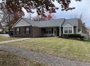 2242 Stonewood Ln, Lexington, KY 40509