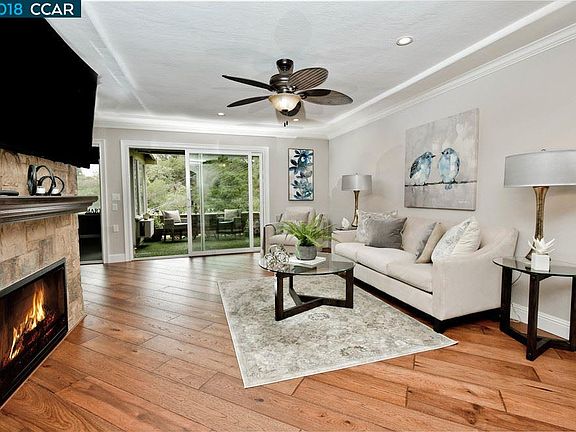4th image of 1910 Skycrest Dr APT 6