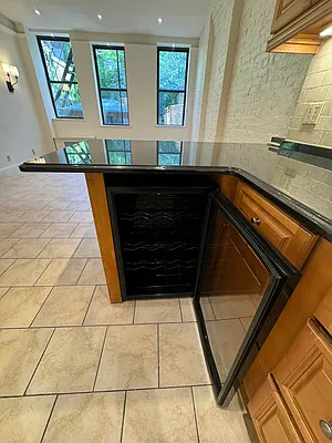 Rented by KNOCKKNOCK LLC | media 13