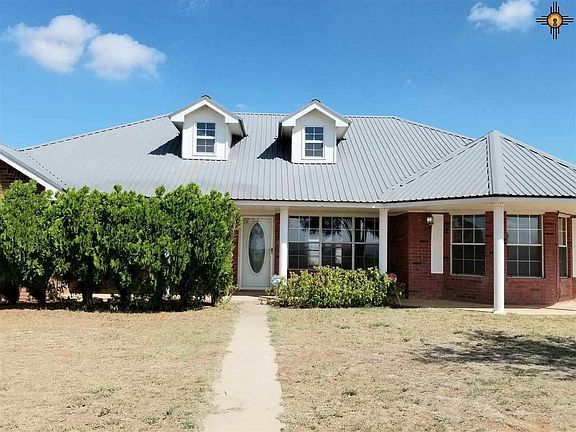 2nd image of 705 Curry Road L