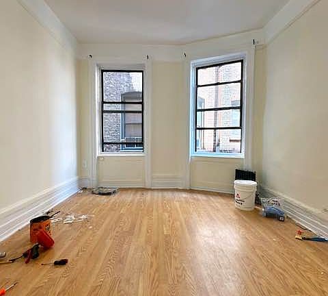4th image of 747 Saint Nicholas Ave #5