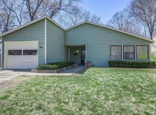 5334 Maple St, Mission, KS 66202
