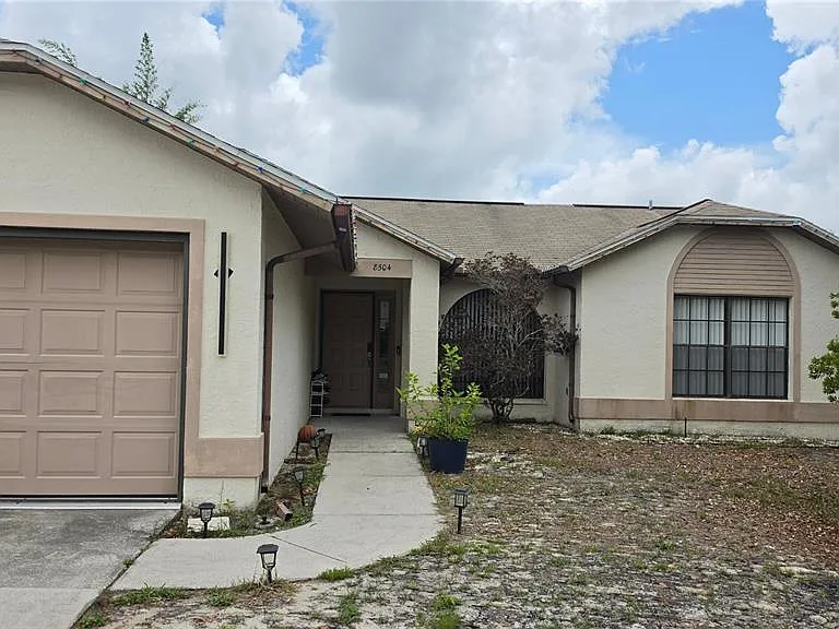 8504 Yearling Ln — Photo 1