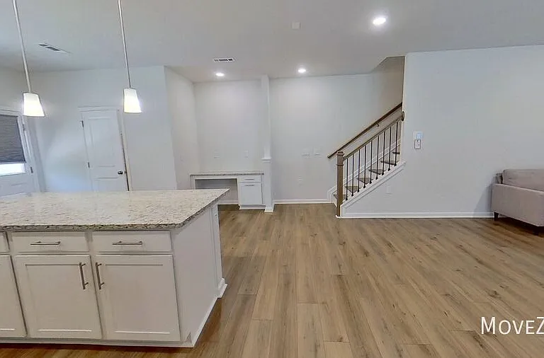 808 Falls Grove Trl — Photo 9