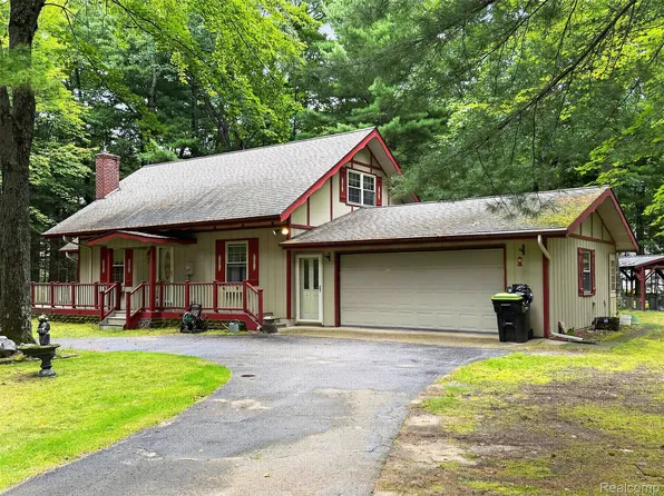 1484 Leeward Ln, Saint Helen, MI 48656