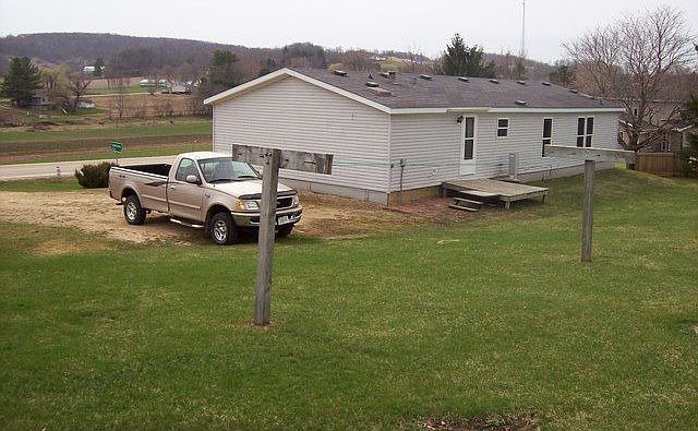 2nd image of 420 N State Highway 58