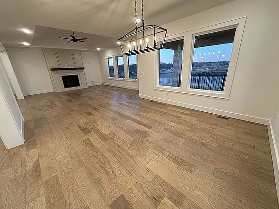 Dining Room (Natural Light)