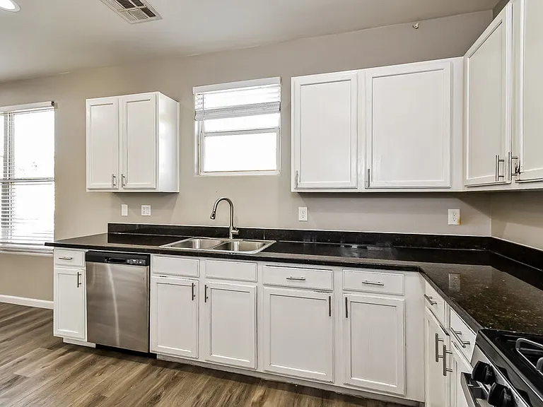 4237 Telstar Ct — Photo 8