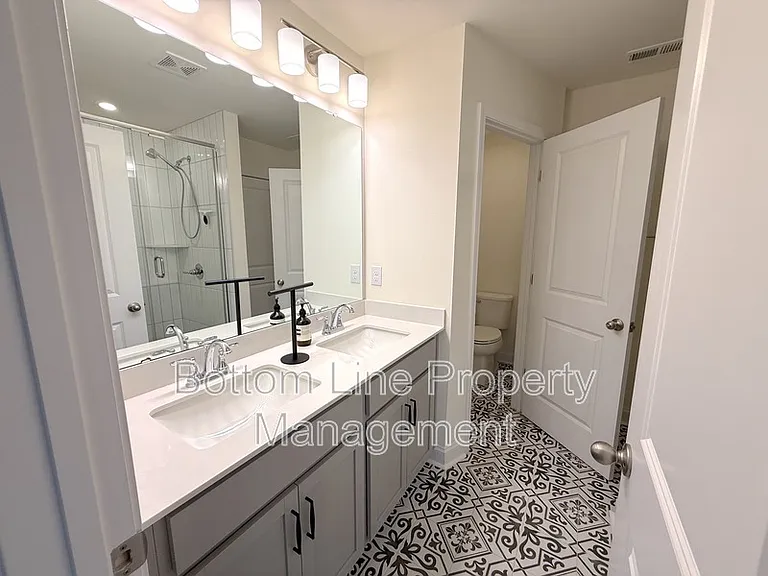 1552 Cedar Tree Dr — Photo 21