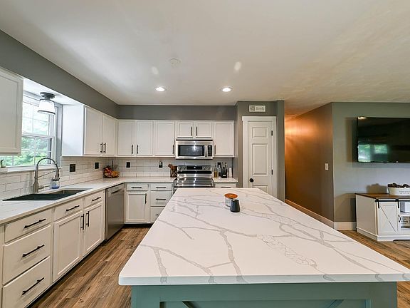5th image of 5016 Douglas Dr Lot 48