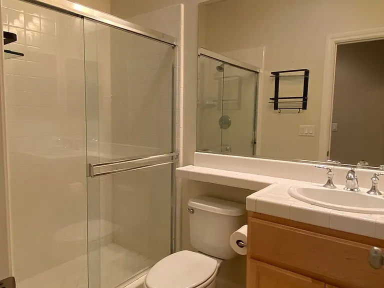 3035 Hastings Way — Photo 4