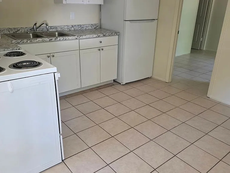 5613 Eight Street Ct E — Photo 6