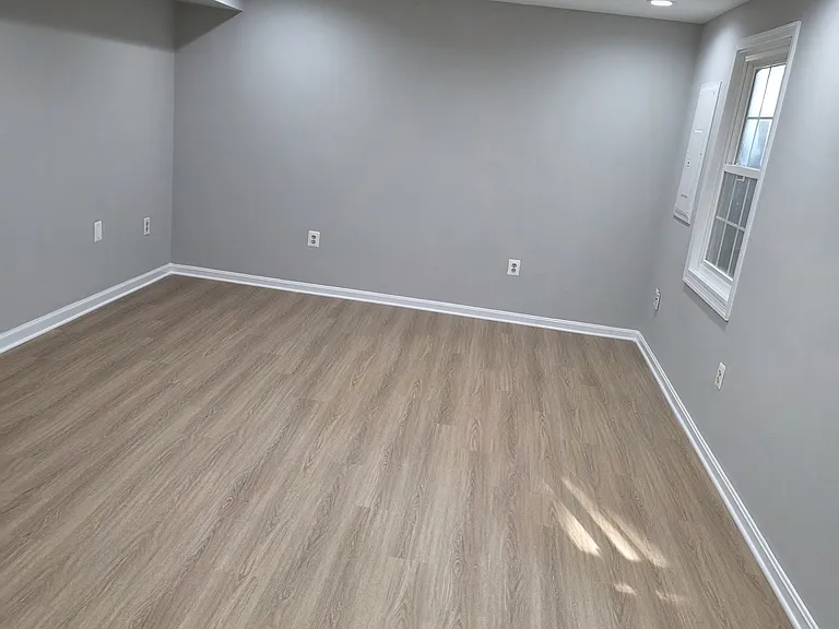 8587 Burlington Ct — Photo 12