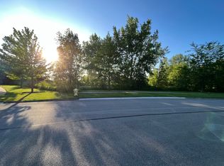 16120 Hillcrest Cir, Orland Park, IL 60467