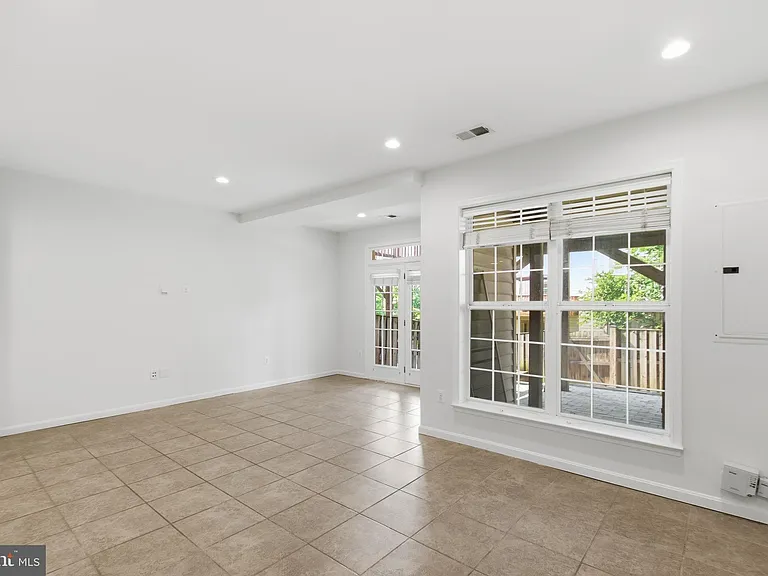9148 Furey Rd — Photo 31